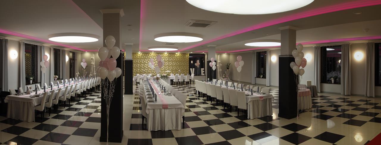 Zajazd Siodlo Hotel&Restauracja Kobyla Gora Luaran gambar